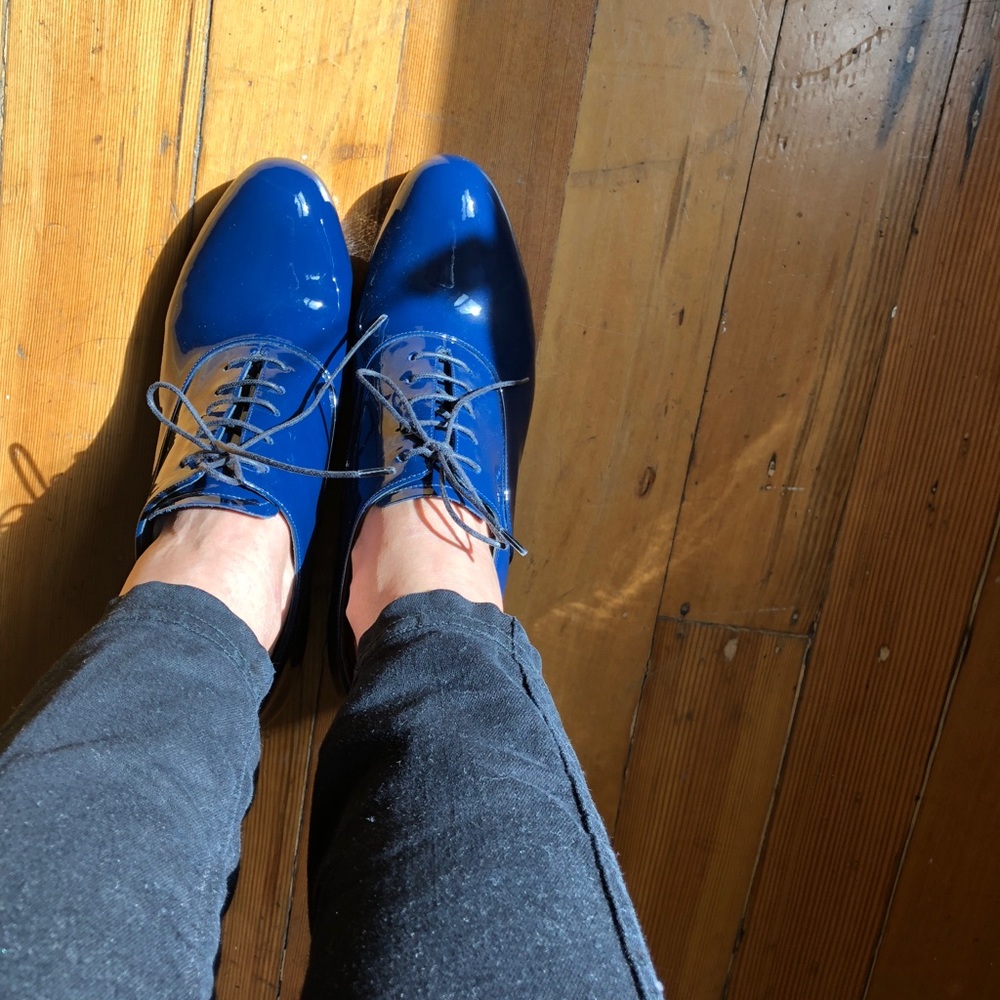 Mui Mui Navy blue patent heels! Men’s style. - Picture 3 of 5